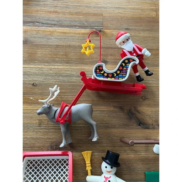 Playmobile 5711 Santa Advent Calendar Play Set Vintage Y2K Christmas - Picture 13 of 15